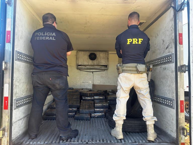 PRF e PF apreendem mais de uma tonelada de maconha após perseguição em Londrina
